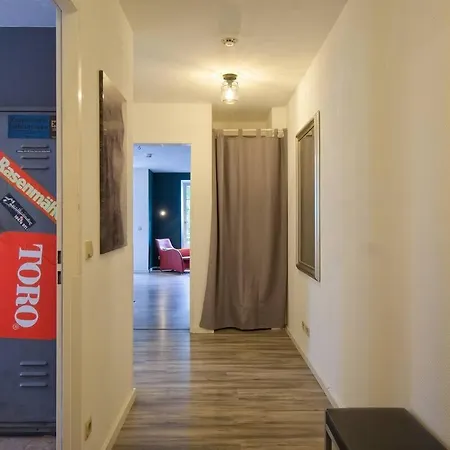 Modernes In Potsdam-golm - 2 Zimmer - Balkon - Beamer - Disney Plus Apartman Potsdam