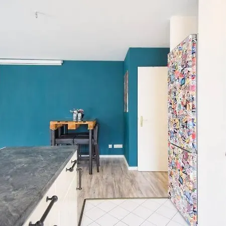 Modernes In Potsdam-golm - 2 Zimmer - Balkon - Beamer - Disney Plus * Potsdam
