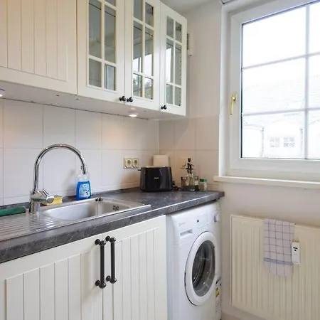 Modernes In Potsdam-golm - 2 Zimmer - Balkon - Beamer - Disney Plus Apartman Potsdam