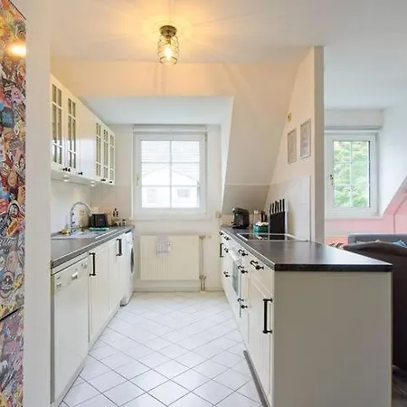 Apartment Modernes In Potsdam-golm - 2 Zimmer - Balkon - Beamer - Disney Plus